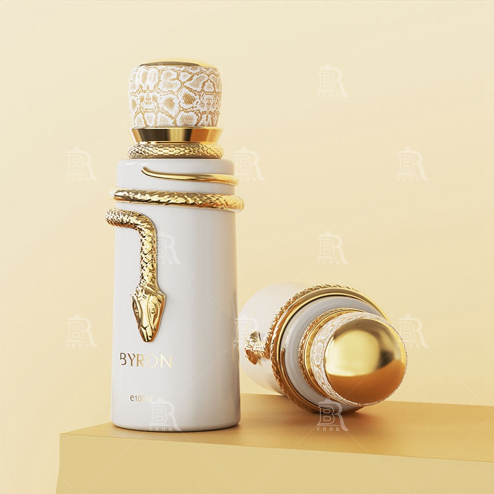 Byron 100ml Red Snake Wrap Perfume Bottle &ndash; Bold Serpent Motif Elegant Fragrance Jar